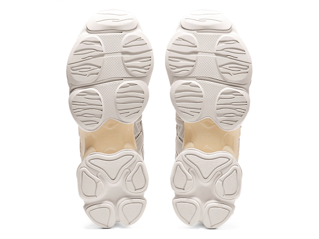 Onitsuka Tiger Tigrun Sneakers - Cream / White