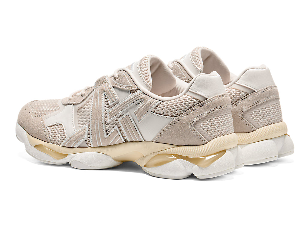 Onitsuka Tiger Tigrun Sneakers - Cream / White