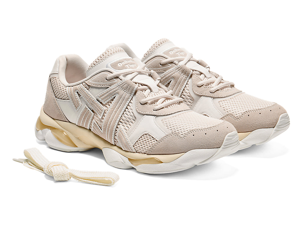 Onitsuka Tiger Tigrun Sneakers - Cream / White