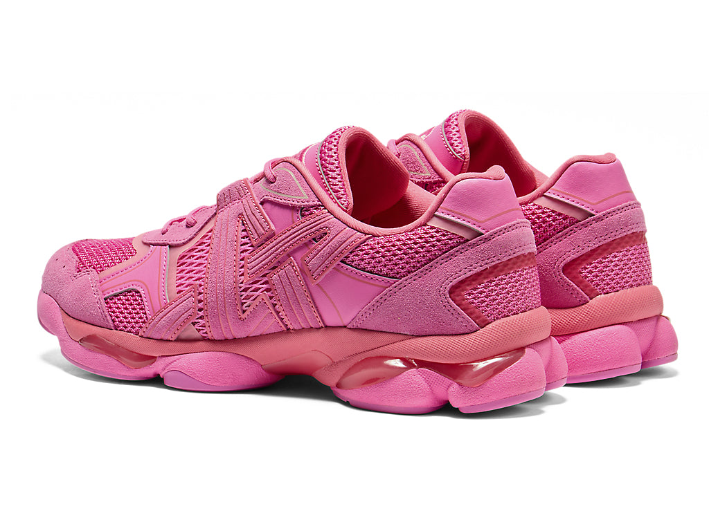 Onitsuka Tiger Tigrun Sneakers - Dragon Fruit / Dragon Fruit